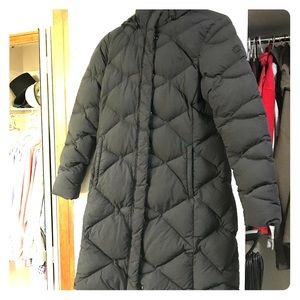 Like new! North Face Metropolis II down parka!